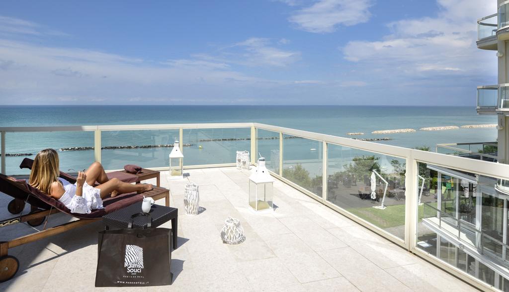 Hotel Sans Souci Габічче-Маре Екстер'єр фото