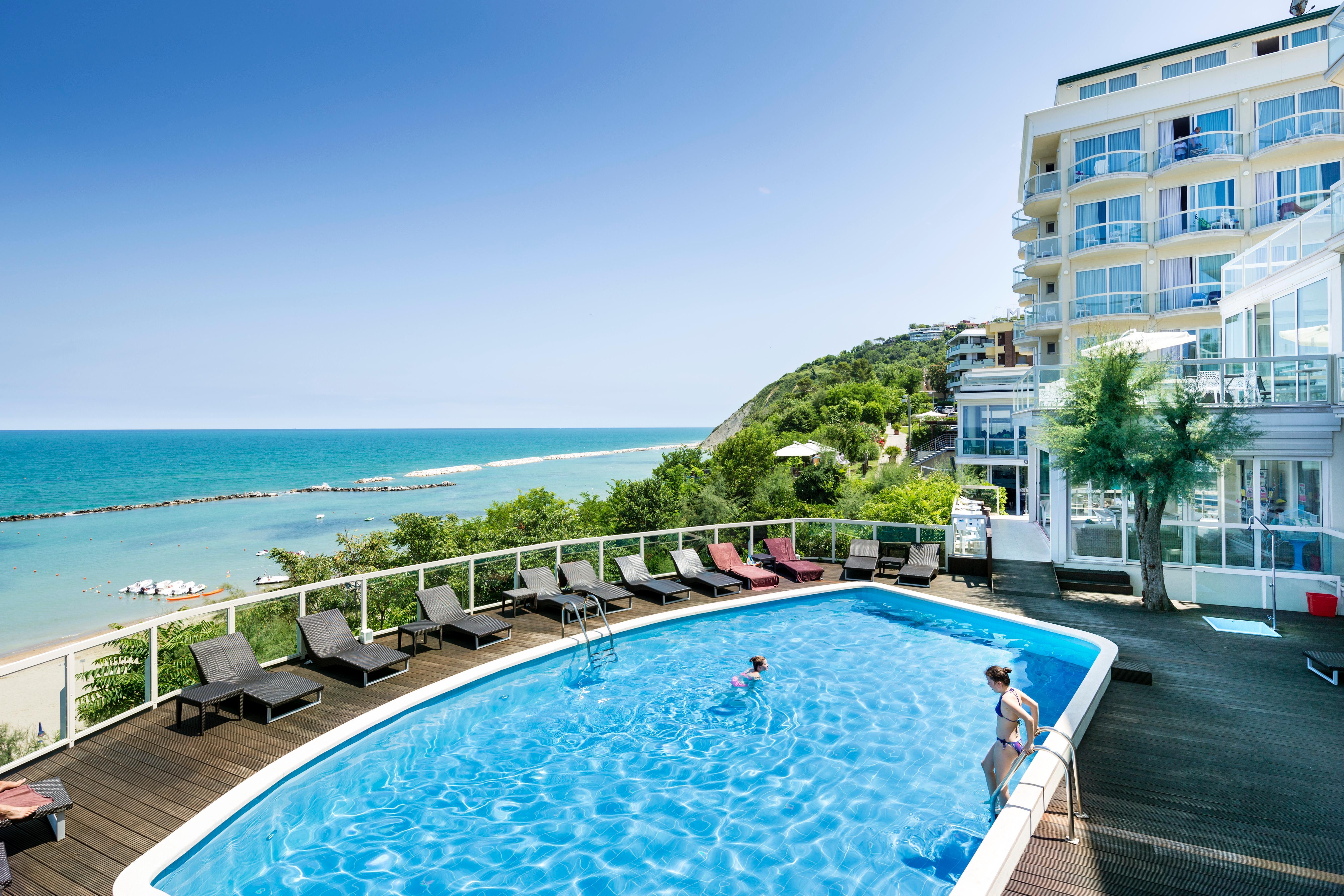 Hotel Sans Souci Габічче-Маре Екстер'єр фото