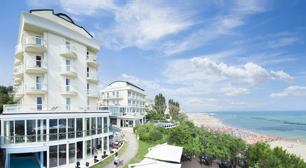 Hotel Sans Souci Габічче-Маре Екстер'єр фото